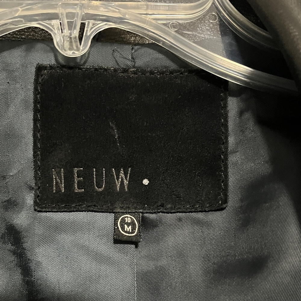 *SALE* NEUW Genuine leather motorcycle jacket.  NWOT!  Very high quality. - Picture 8 of 8